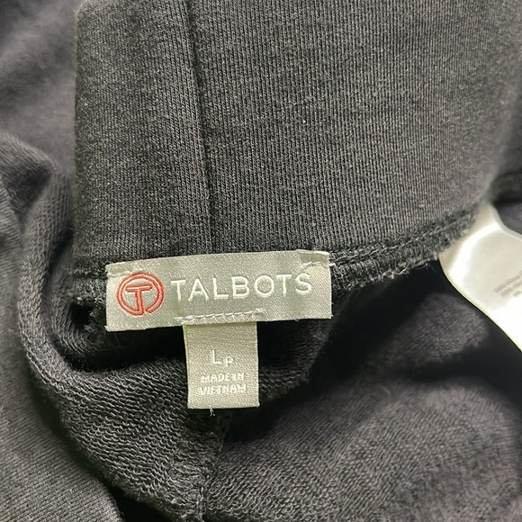 T By Talbots Capris - Picture 8 of 9
